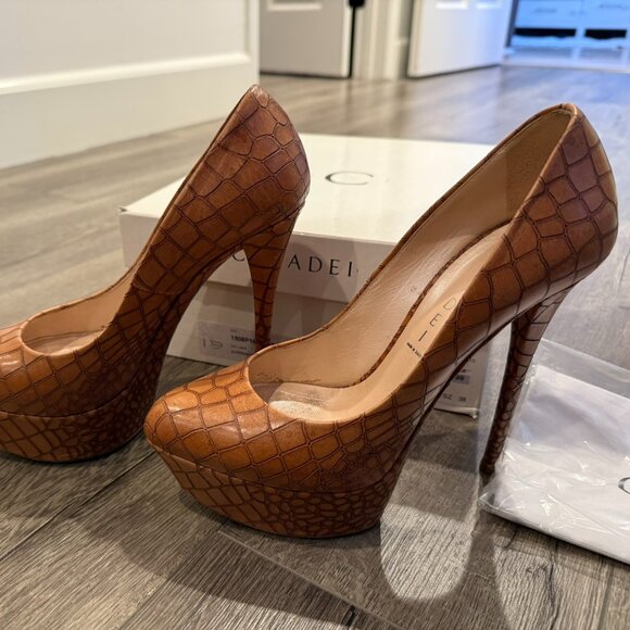 Casadei Croc-Embossed Leather Platform Pumps – Size 38 – With Box & Dust Bag - Picture 3 of 5